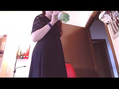 ❤️ Un schiavu sottumessu chì ama i mutandine brutte è luscious hè obligatu à masturbarsi dopu avè vistu stu video! Porno à co.pornokey.ru