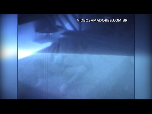 ❤️ U maritu filma a moglia chì scopa un vicinu è scopre chì hè un cornu Porno à co.pornokey.ru