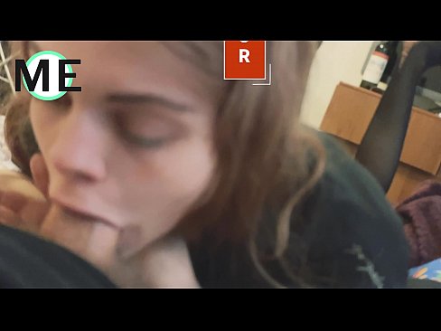 ❤️ Cazzo di gola, collant strappati è tacchi strappati piacevuli à scuntrà Porno à co.pornokey.ru