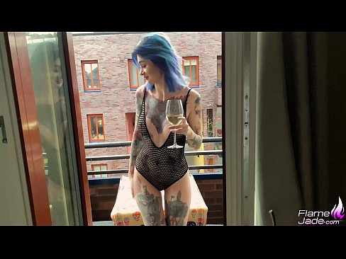 ❤️ Ragazza tremenda chì succhia cù una bocca è cazzo appassionatamente sottu à u celu apertu Porno à co.pornokey.ru